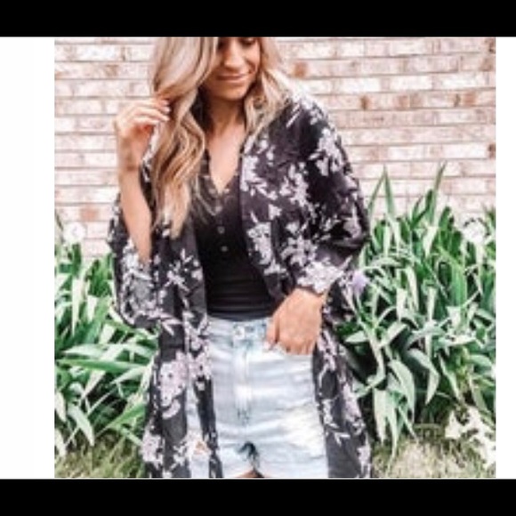 NWT Spiritual Gangster Maya Kimono - Picture 3 of 5